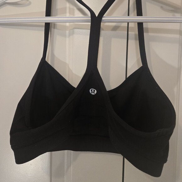 Lululemon flow Y sports bra size 8 - Picture 2 of 2